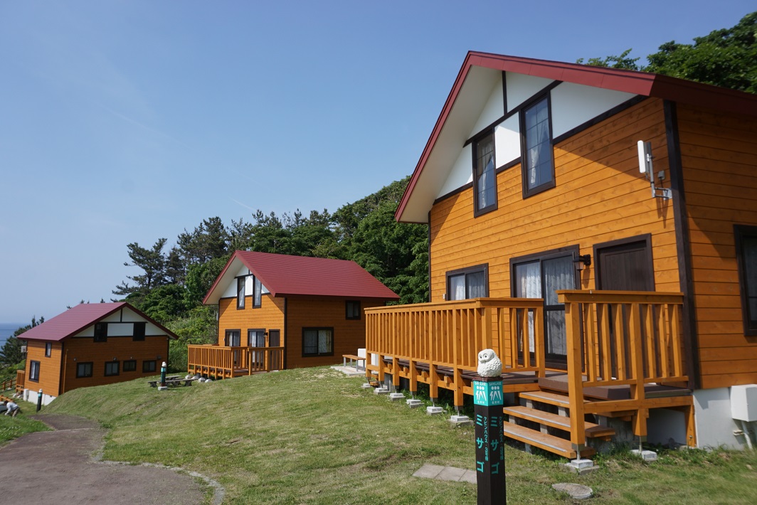 青森にあるコテージ ロッジ バンガローがあるキャンプ場 施設