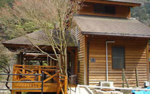 和歌山にあるコテージ ロッジ バンガローがあるキャンプ場 18施設