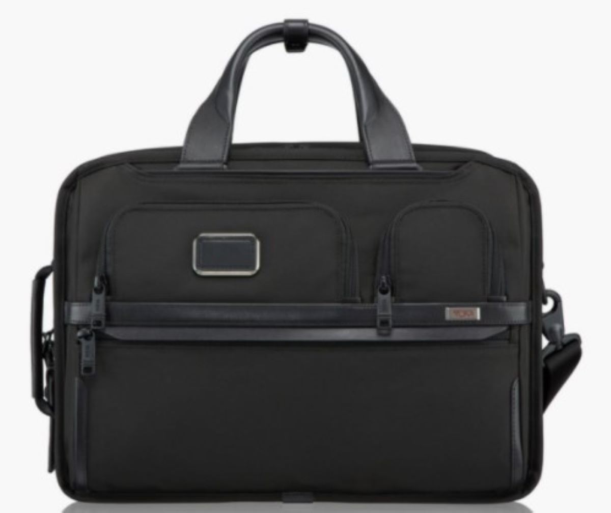 男性社会人が利用したいおすすめビジネスバッグ メンズ10ブランド